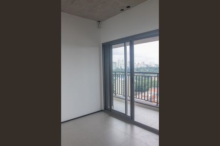 Studio à venda com 38m², 1 quarto e sem vaga Studio à venda com 38m², 1 quarto e sem vagaVaranda