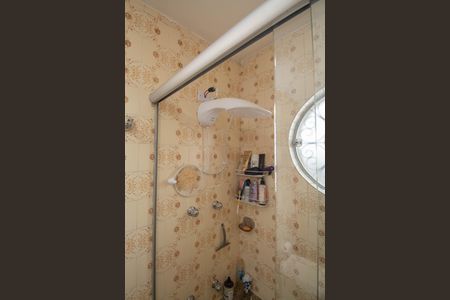 Casa à venda com 141m², 3 quartos e 2 vagasBanheiro da Suíte