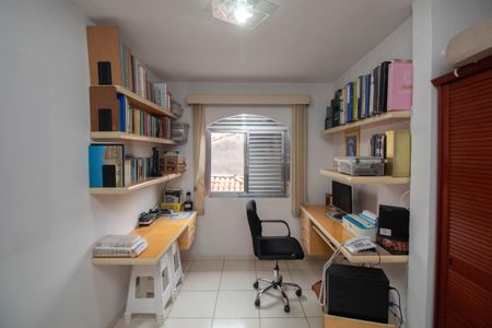 Casa à venda com 141m², 3 quartos e 2 vagasEscritório