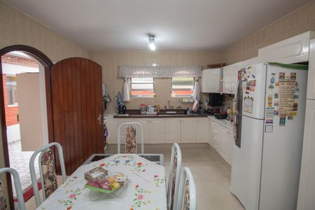 Casa à venda com 141m², 3 quartos e 2 vagasCozinha