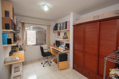 Casa à venda com 141m², 3 quartos e 2 vagasEscritório