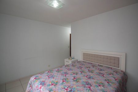 Casa à venda com 141m², 3 quartos e 2 vagasSuíte