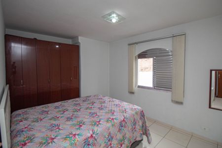 Casa à venda com 141m², 3 quartos e 2 vagasSuíte