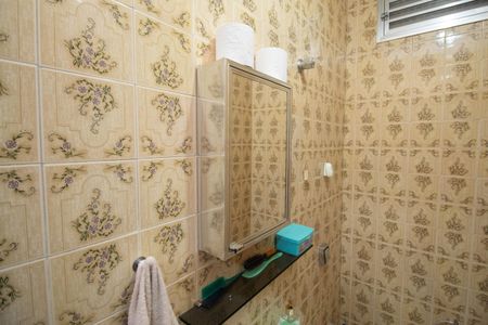 Casa à venda com 141m², 3 quartos e 2 vagasBanheiro 2