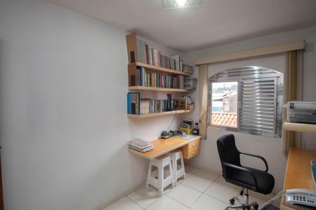 Casa à venda com 141m², 3 quartos e 2 vagasEscritório