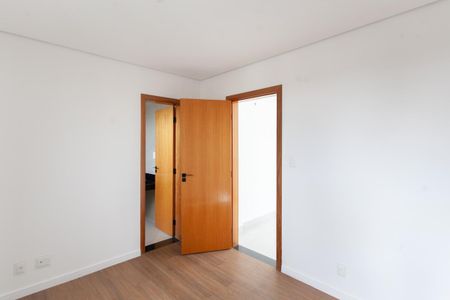 Apartamento à venda com 157m², 4 quartos e 2 vagas Apartamento à venda com 157m², 4 quartos e 2 vagasSuíte 2
