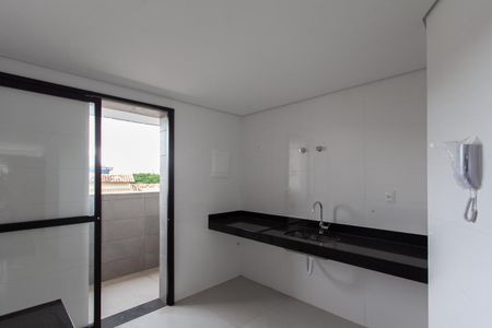 Apartamento à venda com 157m², 4 quartos e 2 vagas Apartamento à venda com 157m², 4 quartos e 2 vagasCozinha