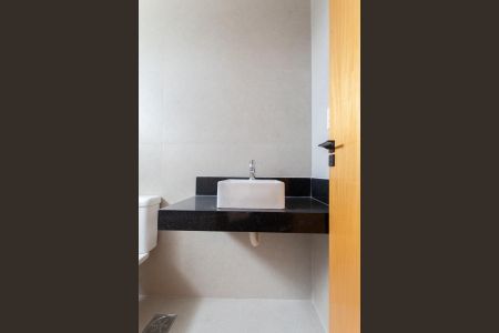 Apartamento à venda com 157m², 4 quartos e 2 vagas Apartamento à venda com 157m², 4 quartos e 2 vagasBanheiro da Suíte 2