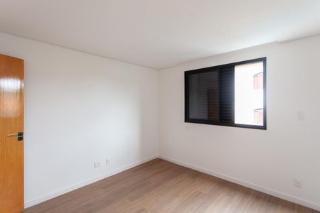Apartamento à venda com 157m², 4 quartos e 2 vagas Apartamento à venda com 157m², 4 quartos e 2 vagasSuíte 1