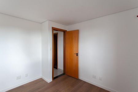 Apartamento à venda com 157m², 4 quartos e 2 vagas Apartamento à venda com 157m², 4 quartos e 2 vagasQuarto 2