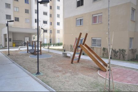 Apartamento para alugar com 33m², 2 quartos e sem vagaÁrea comum - Playground