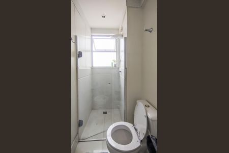 Apartamento à venda com 250m², 3 quartos e 1 vaga Apartamento à venda com 250m², 3 quartos e 1 vagaBanheiro Social