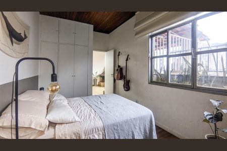 Apartamento à venda com 250m², 3 quartos e 1 vaga Apartamento à venda com 250m², 3 quartos e 1 vagaQuarto Cobertura