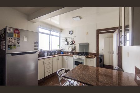 Apartamento à venda com 250m², 3 quartos e 1 vaga Apartamento à venda com 250m², 3 quartos e 1 vagaCozinha