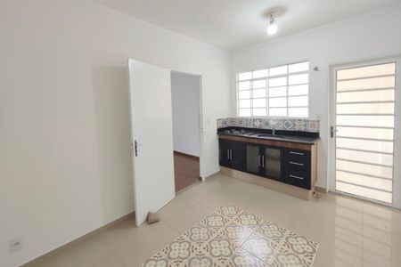 Apartamento para alugar com 74m², 2 quartos e 1 vagaCozinha