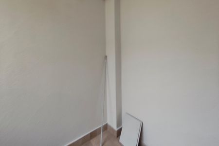 Apartamento para alugar com 74m², 2 quartos e 1 vagaÁrea de Serviço