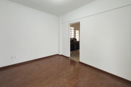 Apartamento para alugar com 74m², 2 quartos e 1 vagaSala