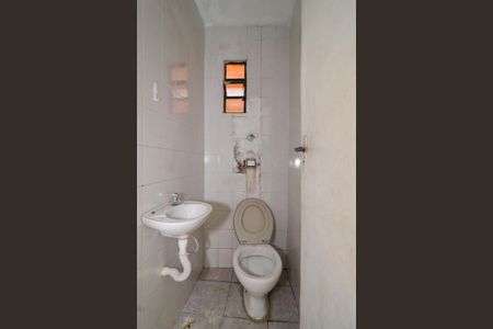 Casa para alugar com 100m², 2 quartos e 1 vagaLavabo