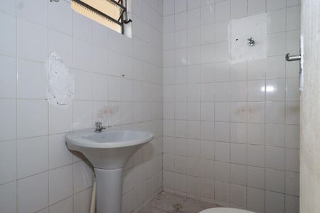 Casa para alugar com 100m², 2 quartos e 1 vagaBanheiro 2