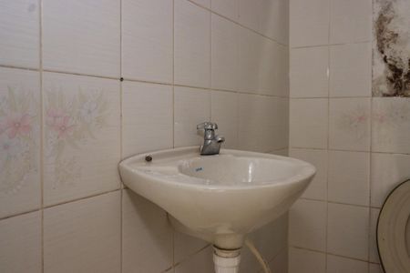 Casa para alugar com 100m², 2 quartos e 1 vagaLavabo