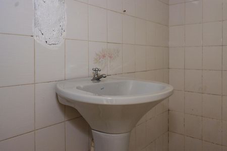 Casa para alugar com 100m², 2 quartos e 1 vagaBanheiro 2