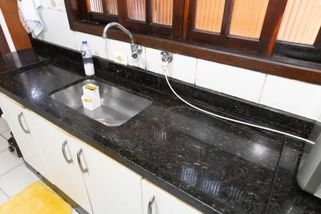 Casa à venda com 183m², 3 quartos e 2 vagasCozinha