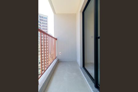 Studio à venda com 25m², 0 quarto e sem vaga Studio à venda com 25m², 0 quarto e sem vagaVaranda