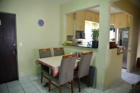 Apartamento à venda com 56m², 2 quartos e 1 vagaSala