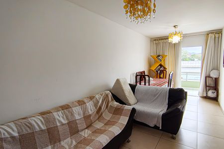 Apartamento à venda com 71m², 2 quartos e 1 vagaSala