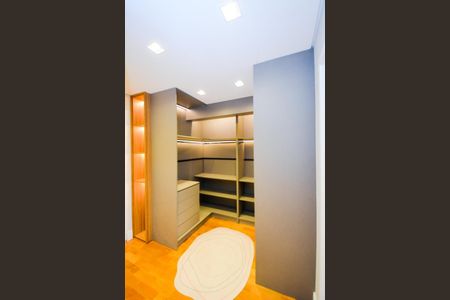 Apartamento à venda com 122m², 3 quartos e 2 vagasCloset do Quarto 3