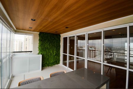 Apartamento à venda com 122m², 3 quartos e 2 vagasVaranda da Sala