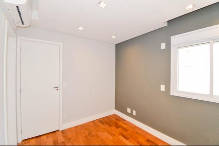 Apartamento à venda com 122m², 3 quartos e 2 vagasSuíte 1