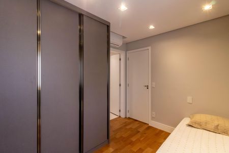 Apartamento à venda com 122m², 3 quartos e 2 vagasSuíte 2