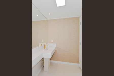 Apartamento à venda com 122m², 3 quartos e 2 vagasLavabo