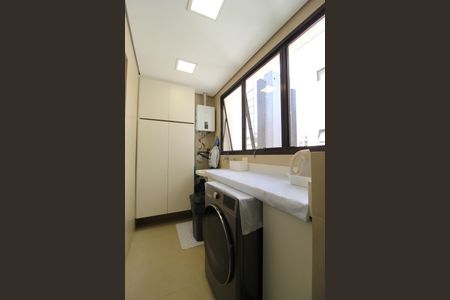 Apartamento à venda com 80m², 2 quartos e 1 vagaÁrea de Serviço