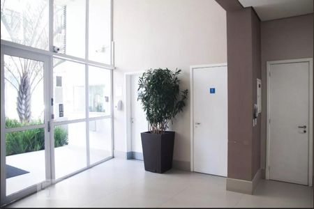 Studio para alugar com 35m², 1 quarto e 1 vaga Studio para alugar com 35m², 1 quarto e 1 vagaHall de entrada