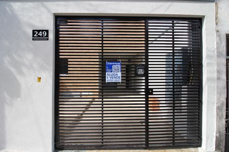 Studio para alugar com 30m², 1 quarto e sem vaga Studio para alugar com 30m², 1 quarto e sem vagaFachada e Placa