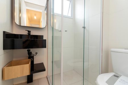 Apartamento para alugar com 47m², 2 quartos e 1 vaga Apartamento para alugar com 47m², 2 quartos e 1 vagaBanheiro