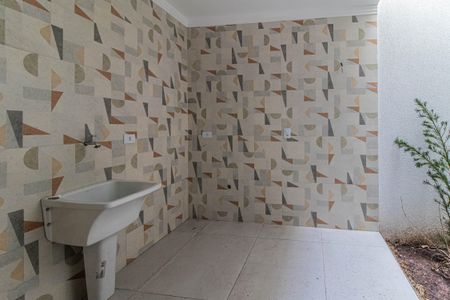 Casa de condomínio à venda com 80m², 2 quartos e 1 vagaÁrea de Serviço