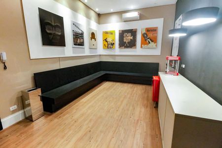 Apartamento à venda com 199m², 4 quartos e 3 vagasÁrea comum - Sala de cinema