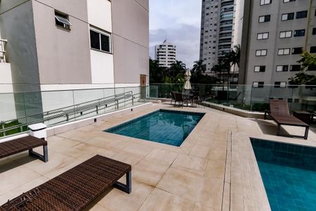 Apartamento à venda com 199m², 4 quartos e 3 vagasÁrea comum - Piscina