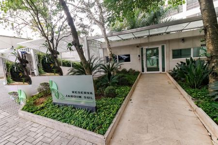 Apartamento à venda com 199m², 4 quartos e 3 vagasFachada 