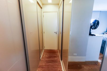 Apartamento à venda com 199m², 4 quartos e 3 vagasCloset da suíte 2