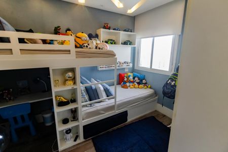 Apartamento à venda com 199m², 4 quartos e 3 vagasQuarto 2