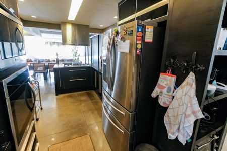 Apartamento à venda com 199m², 4 quartos e 3 vagasCozinha