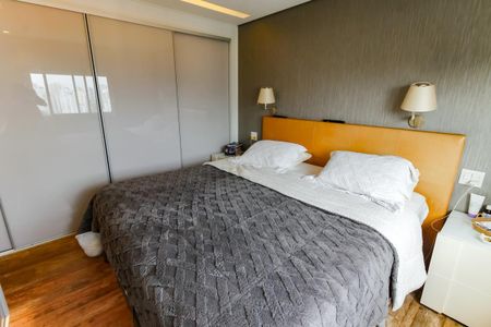 Apartamento à venda com 199m², 4 quartos e 3 vagasSuíte 2