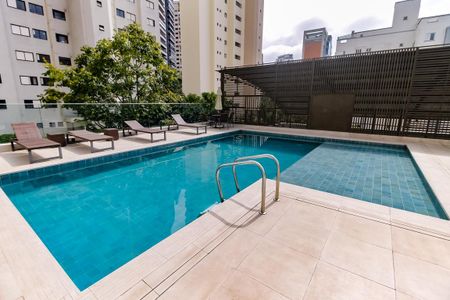 Apartamento à venda com 199m², 4 quartos e 3 vagasÁrea comum - Piscina