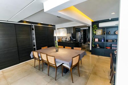 Apartamento à venda com 199m², 4 quartos e 3 vagasSala de Jantar