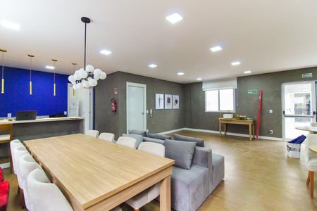 Apartamento para alugar com 35m², 2 quartos e sem vagaÁrea Comum - Salão de Festas