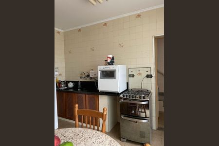 Casa à venda com 210m², 4 quartos e 6 vagas